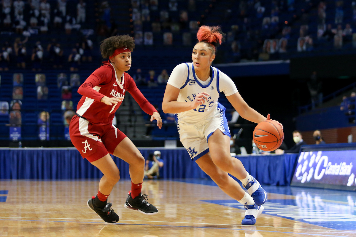 Treasure Hunt.

Kentucky beats Alabama 81-68.

Photo by Hannah Phillips | UK Athletics