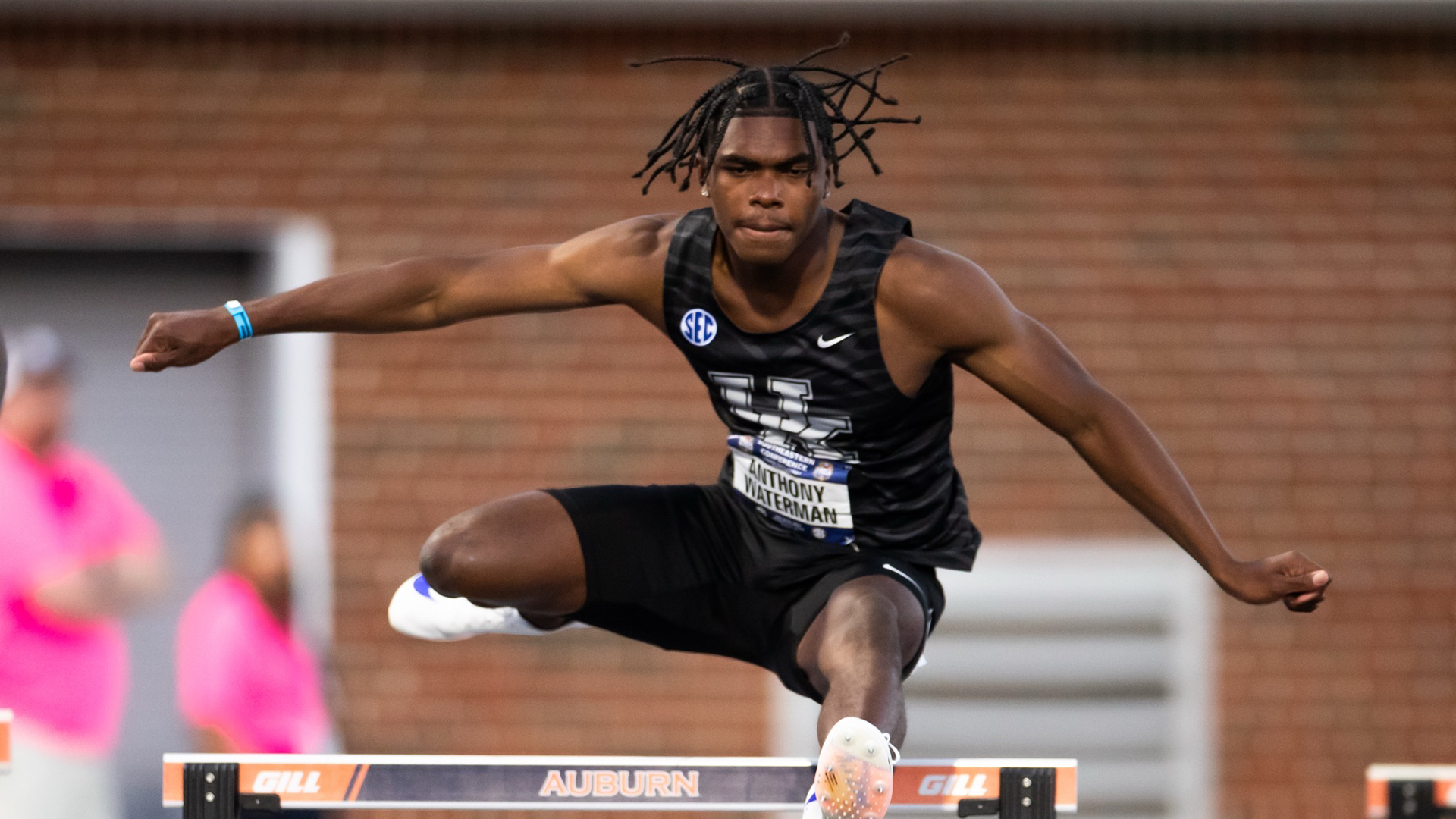 Anthony Waterman Breaks UK Men’s 400m Hurdles Record on Opening Day of SEC Outdoor Championships