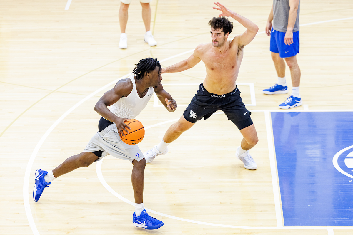 Men's Basketball Practice Photo Gallery (June 30)