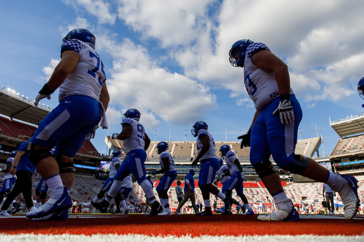TEAM WARMUPS.

Kentucky falls to Alabama, 63-3.

Photo by Elliott Hess | UK Athletics
