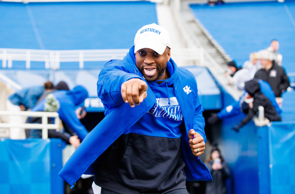 Coach Chris Collins

2022 UK Football Spring Game

Photo By Jacob Noger | UK Football