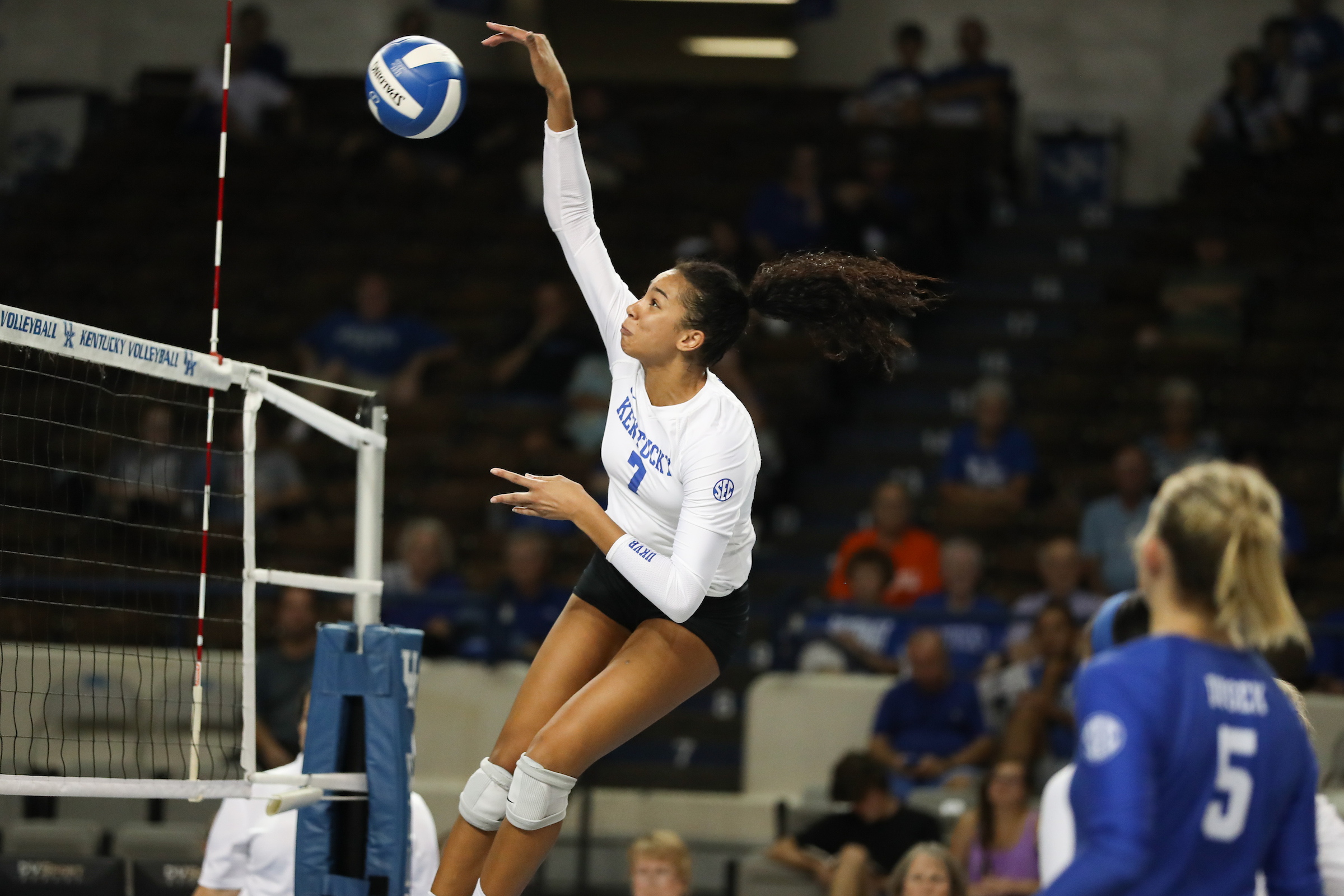 Brown's Offensive Improvement Boosts UK Volleyball