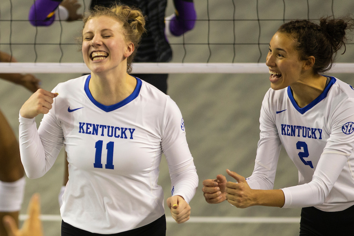 Elise Goetzinger, Madi Skinner.

Kentucky sweeps LSU 3-0.

Photo by Grace Bradley | UK Athletics