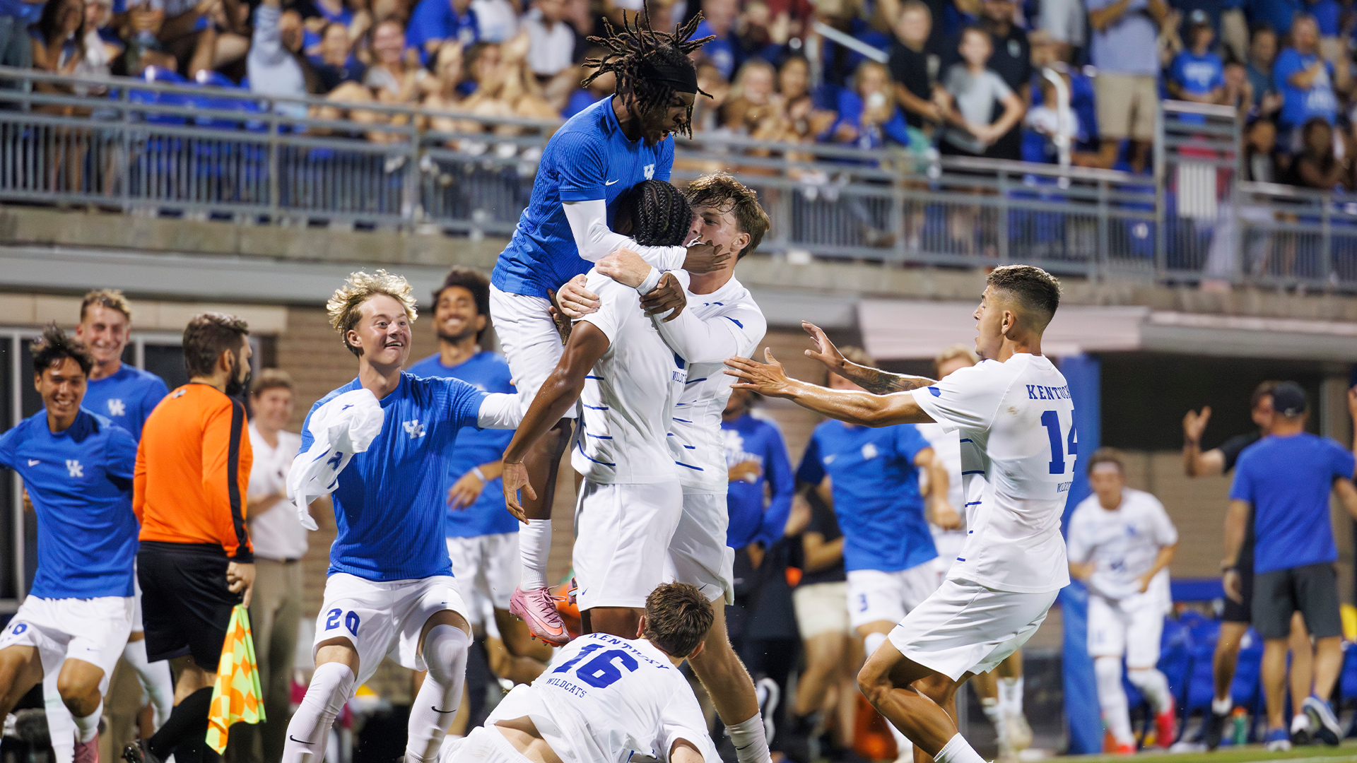 Wildcats Host No. 10 West Virginia in Top 25 Showdown on Sunday