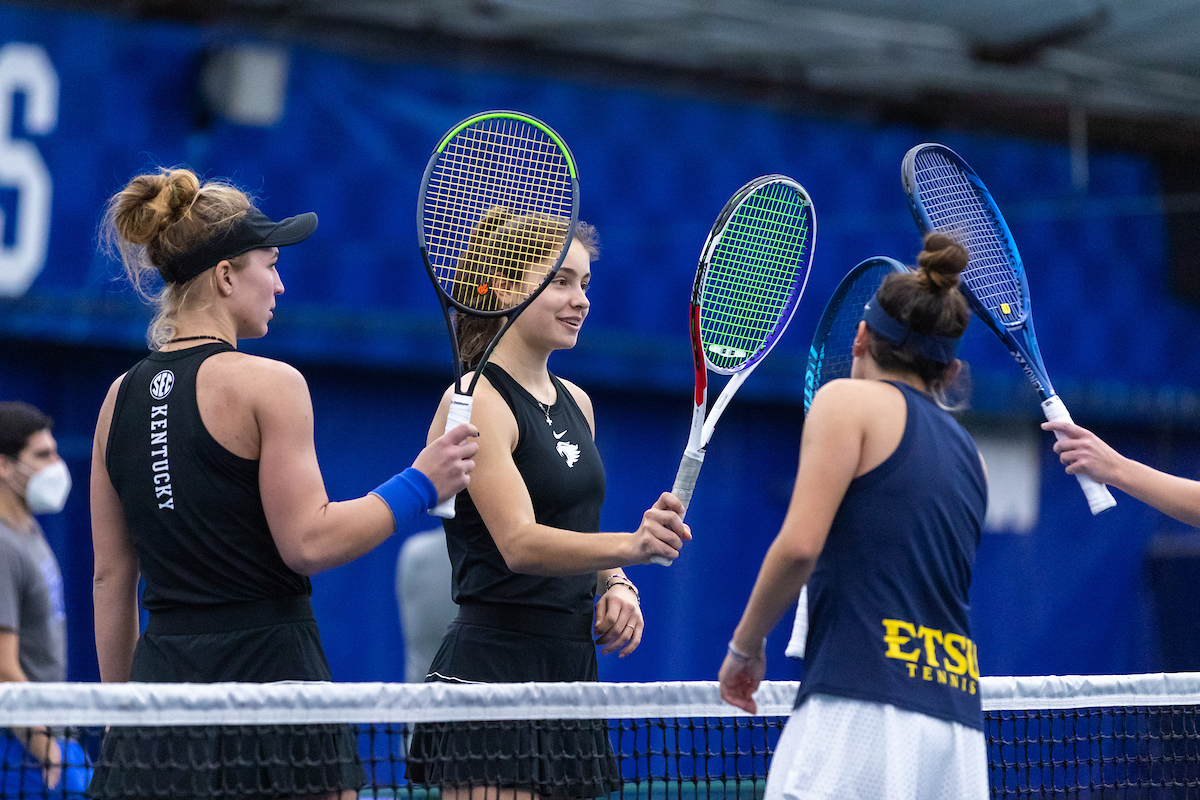 AKVILE PARAŽINSKAITE. Carlota Molina.

Kentucky beats ETSU 7-0

Photo by Grant Lee | UK Athletics