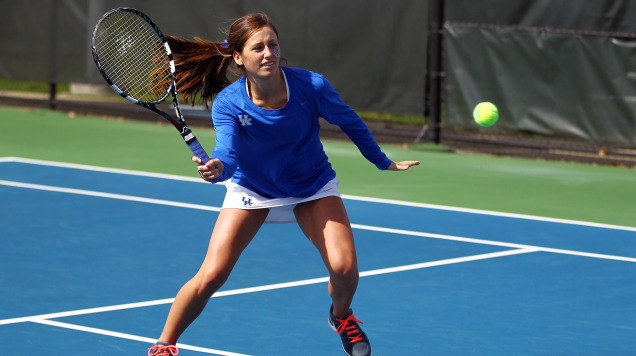 Women's Tennis Edged By LSU to Begin Final Roadtrip of 2015