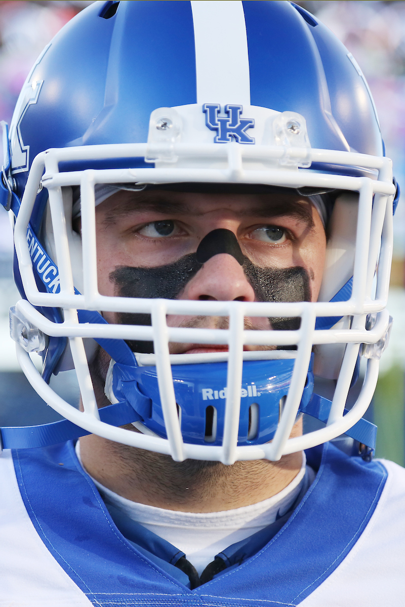 The University of Kentucky football team falls to Northwestern 23-24 in the Music City Bowl on Friday, December 29, 2017, at Nissan Field in Nashville, Tn.

Photo by Chet White | UK Athletics