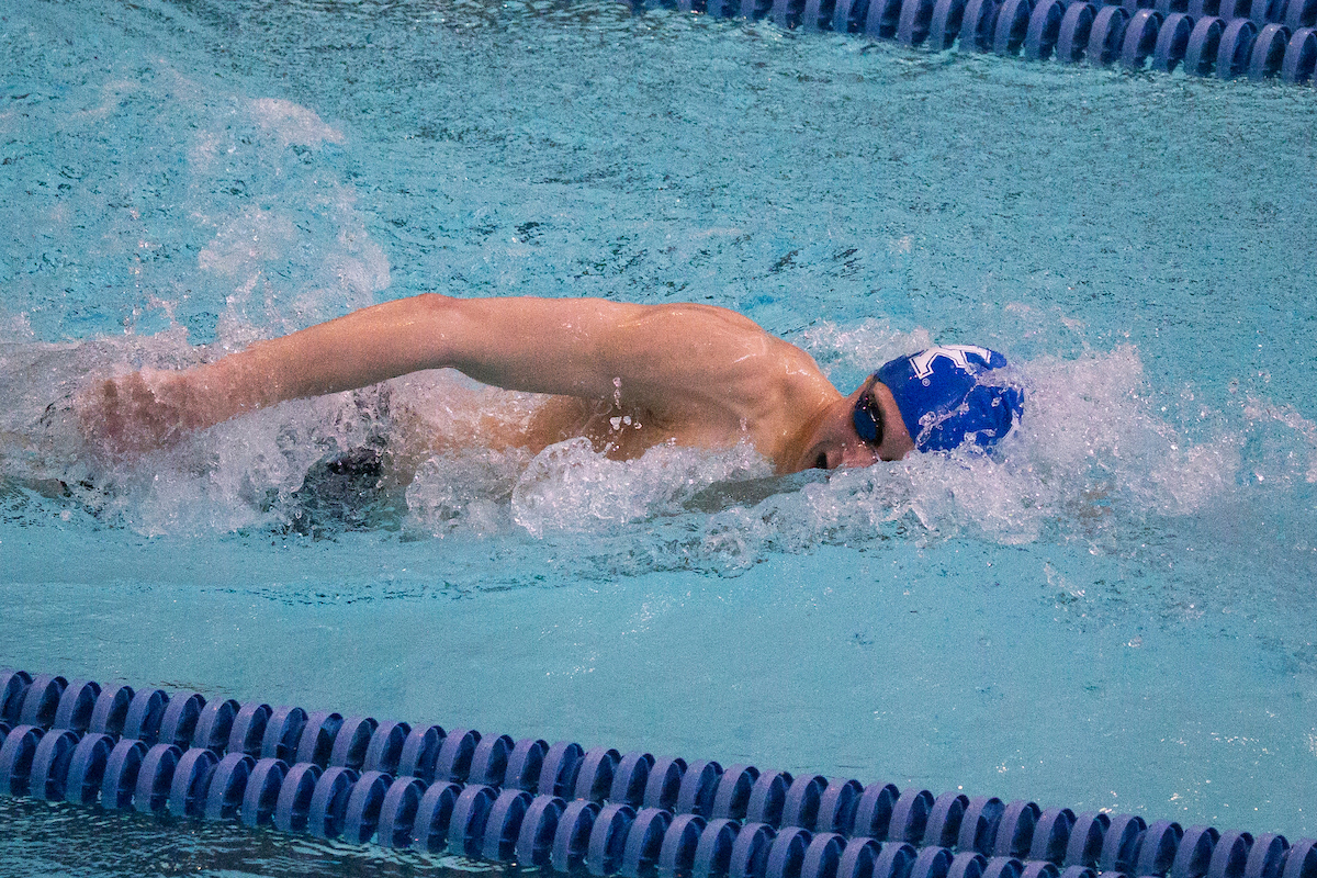 Kentucky Women’s team beats Louisville 200.5 - 99.5.
Kentucky Men’s team falls to Louisville 111 - 188.

Photo by Grace Bradley | UK Athletics