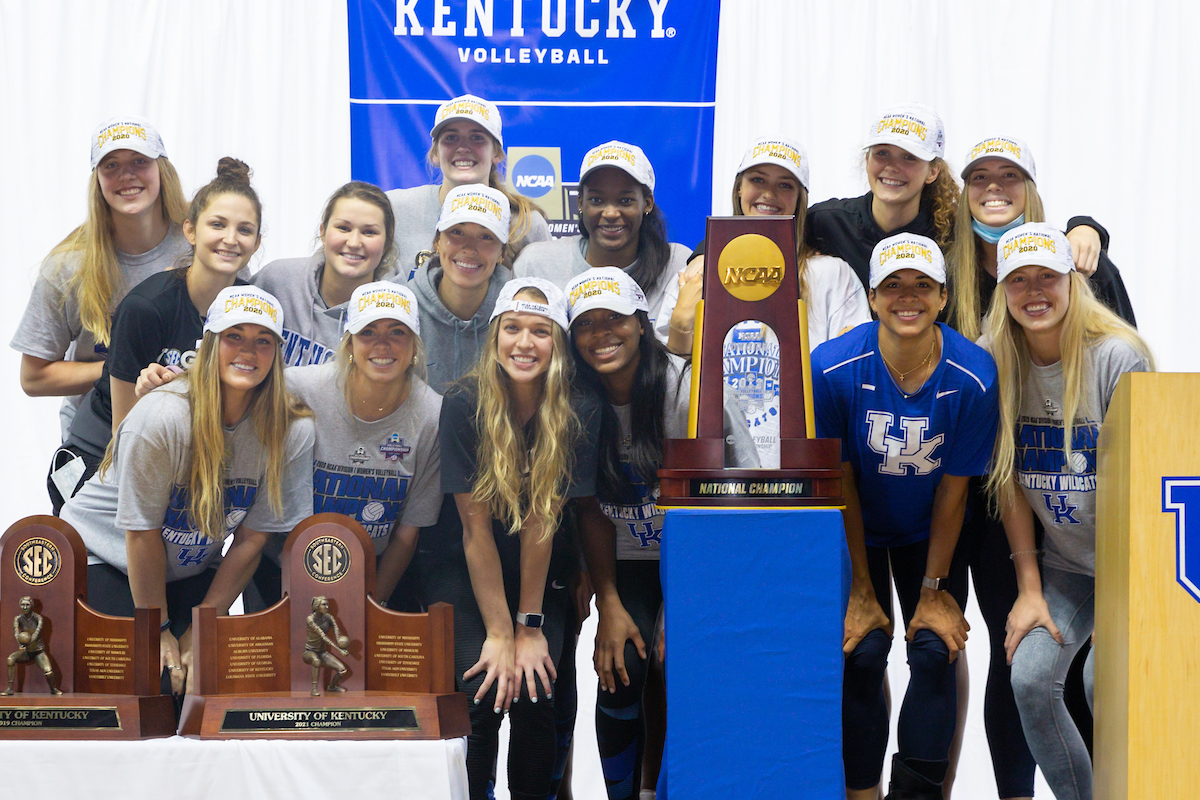 Team.

Kentucky Volleyball returns from winning NCAA Championship

Photo by Grant Lee | UK Athletics