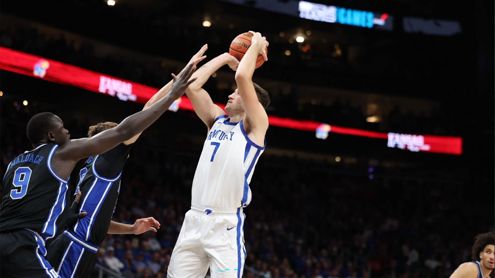 No. 19 Kentucky Comes Up Clutch Late, Beats No. 6 Duke