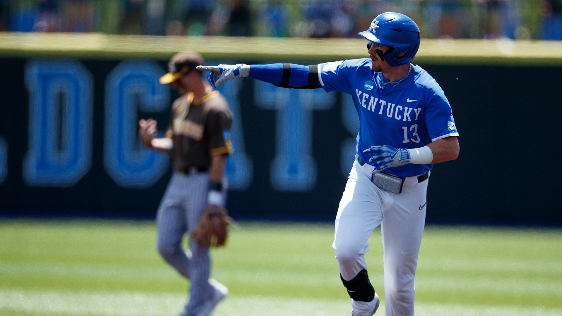 Unlikely Sources Power Kentucky Offense on Friday
