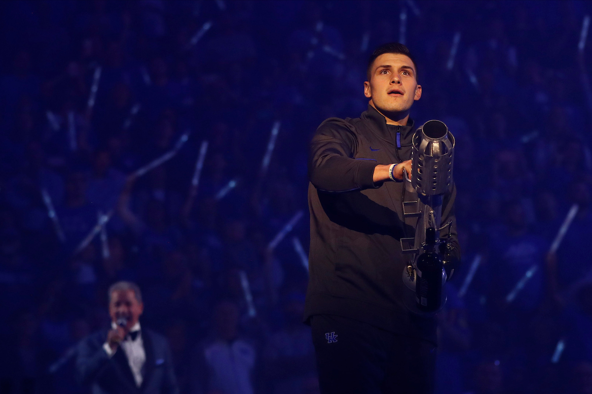 Nate Sestina.

2019 Big Blue Madness

Photo by Chet White | UK Athletics