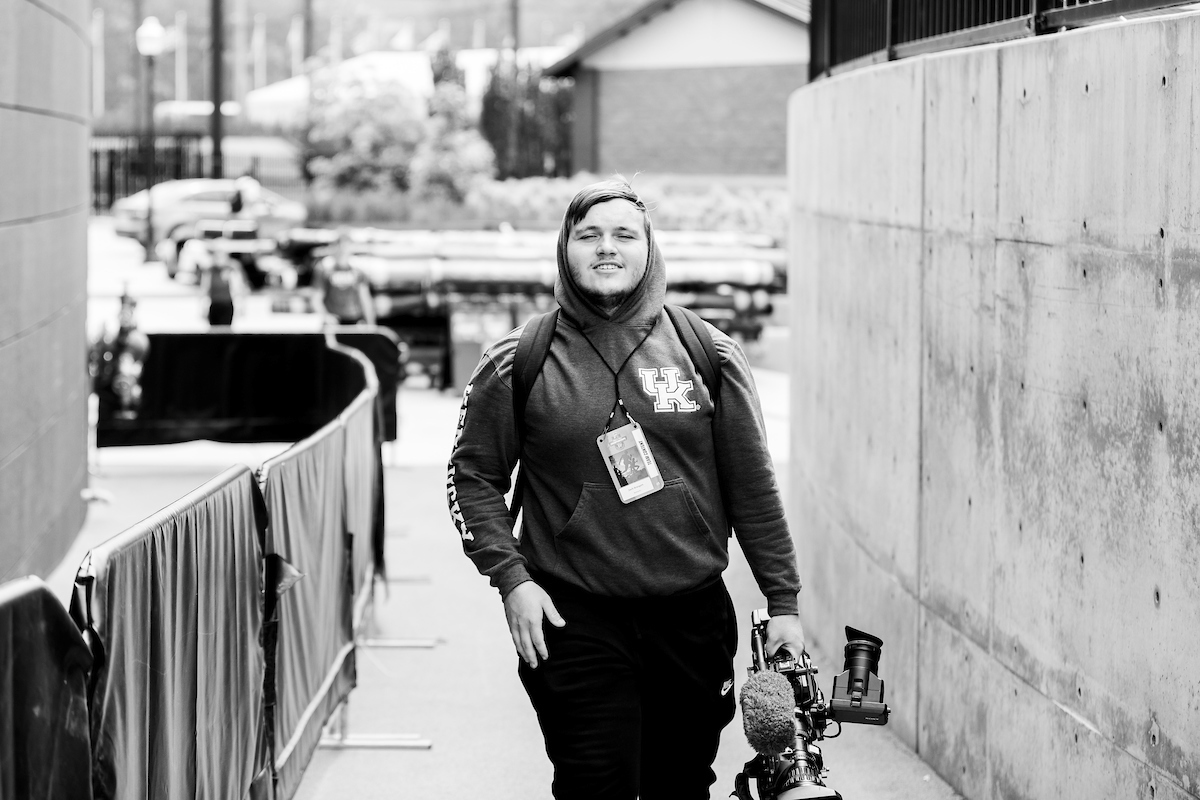 Zach Branger. Video.

Shake out.

NCAA Track and Field Outdoor Championships.

Photo by Chet White | UK Athletics