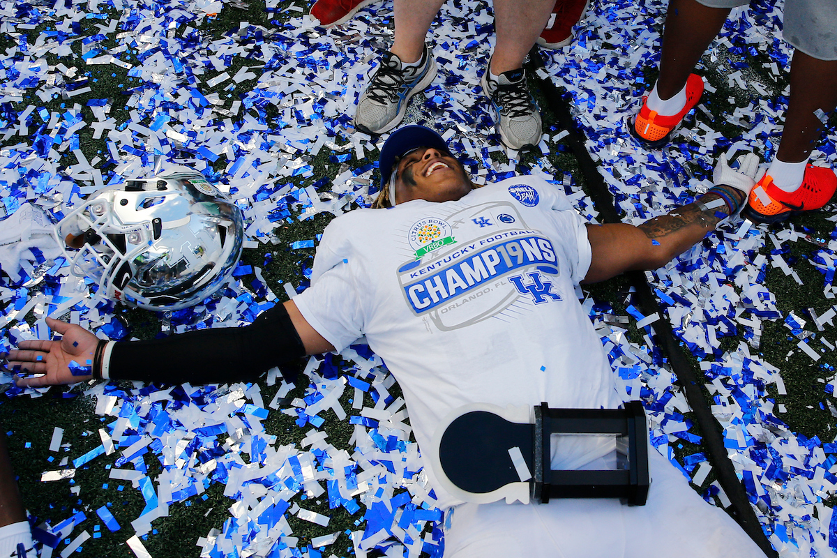 Benny Snell

The UK Football team beat Penn State 27-24 in the Citrus Bowl.

Photo by Michael Reaves | UK Athletics