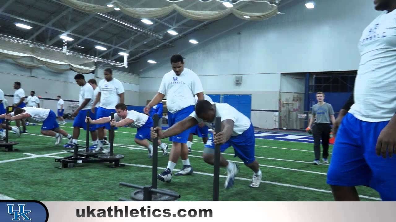 Kentucky Wildcats TV: Football Lineman - Winter Conditioning