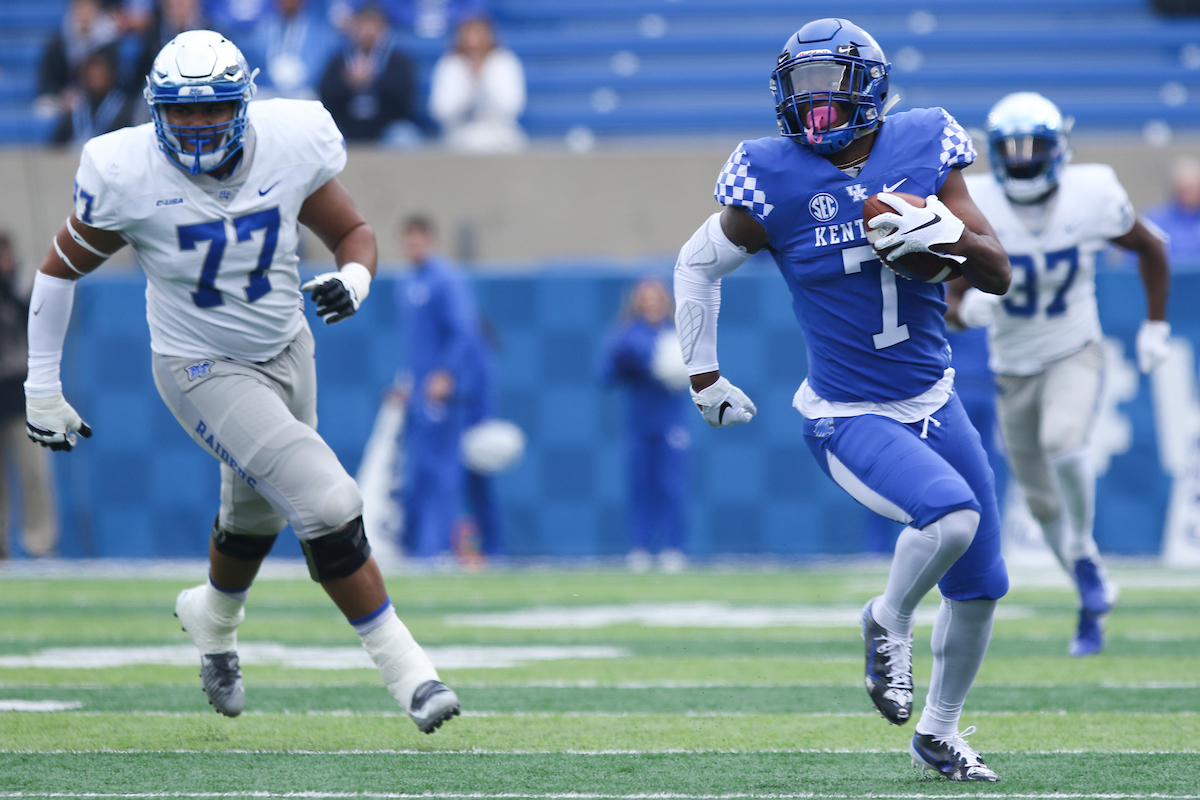 Mike Edwards. Interception. 

UK Football beat MTSU 34-23 at Kroger Field on Saturday, November 17th,2018.

Photo by Eddie Justice | UK Athletics