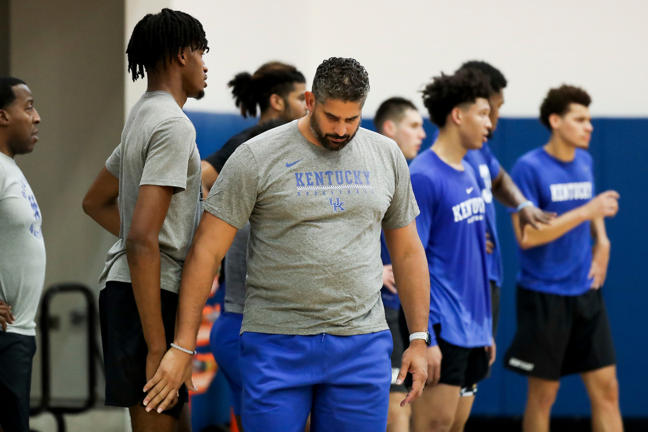 Orlando Antigua. Daimion Collins.

Summer practice.

Photo by Chet White | UK Athletics