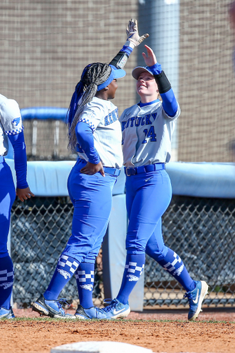 Rylea Smith and Jaci Babbs.

Kentucky defeats Buffalo 7-0.

Photo by Sarah Caputi | UK Athletics