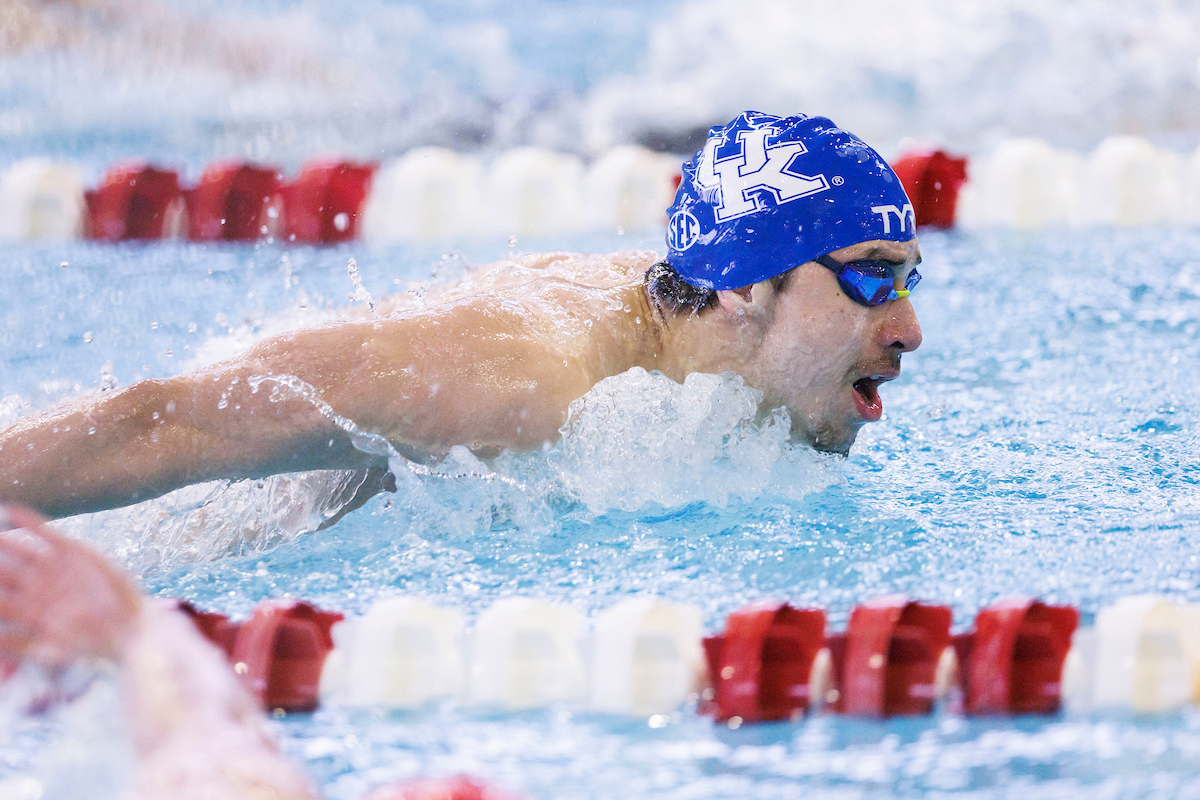 Kentucky-Cincinnati Swimming & Diving Photo Gallery