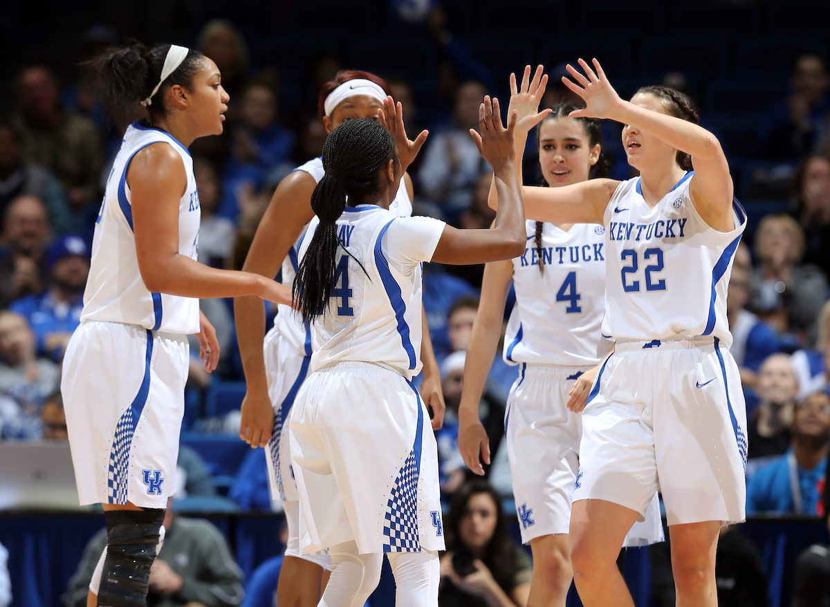 Taylor Murray

The University of Kentucky women's basketball team falls to South Carolina on Sunday, January 21, 2018 at Rupp Arena. 

Photo by Britney Howard | UK Athletics