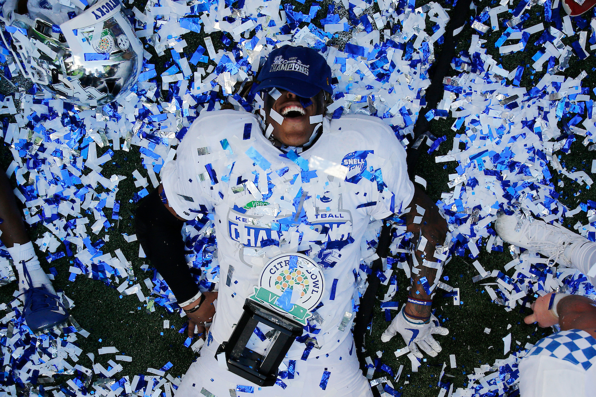 Benny Snell

The UK Football team beat Penn State 27-24 in the Citrus Bowl.

Photo by Michael Reaves | UK Athletics