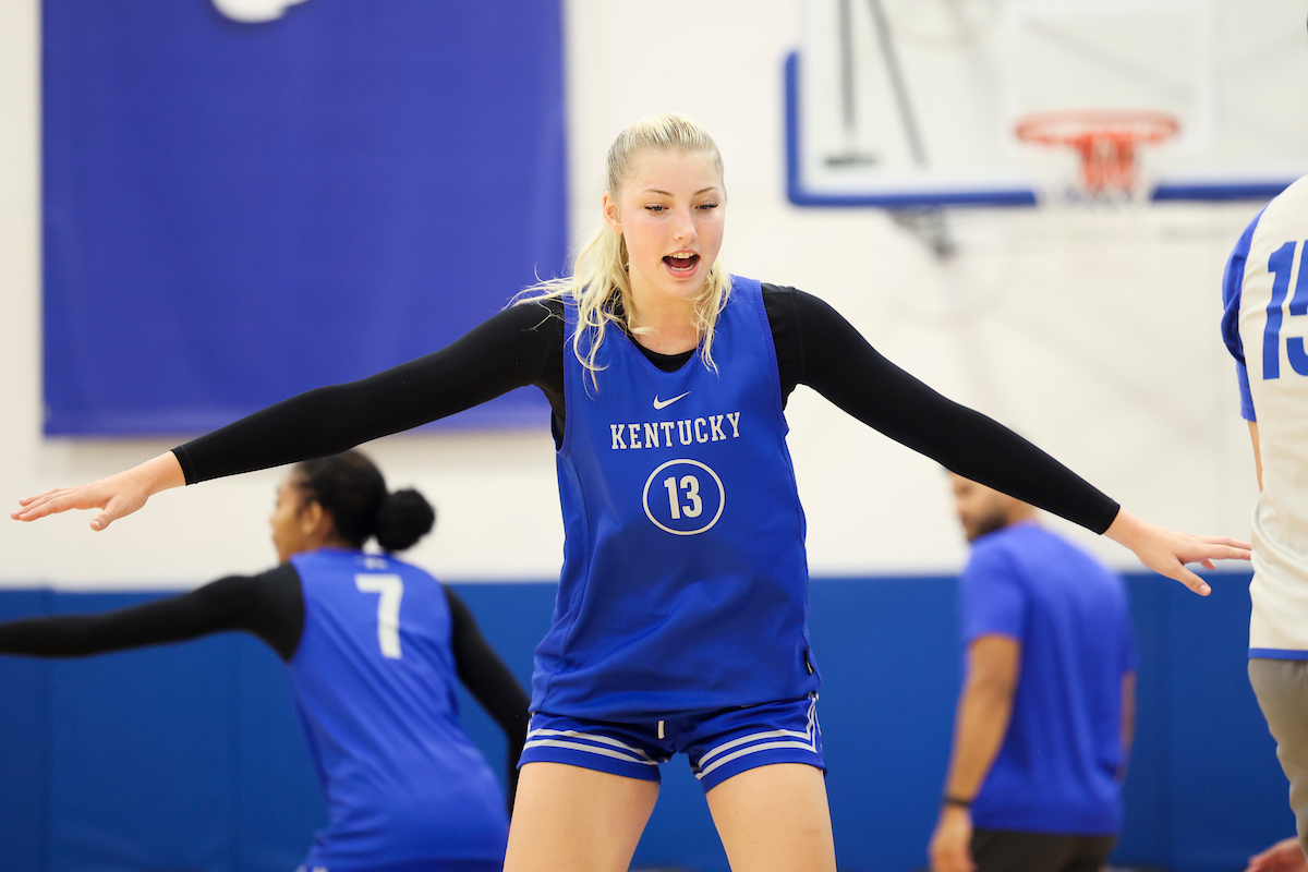 Women's Basketball Practice Photo Gallery (Oct. 3)